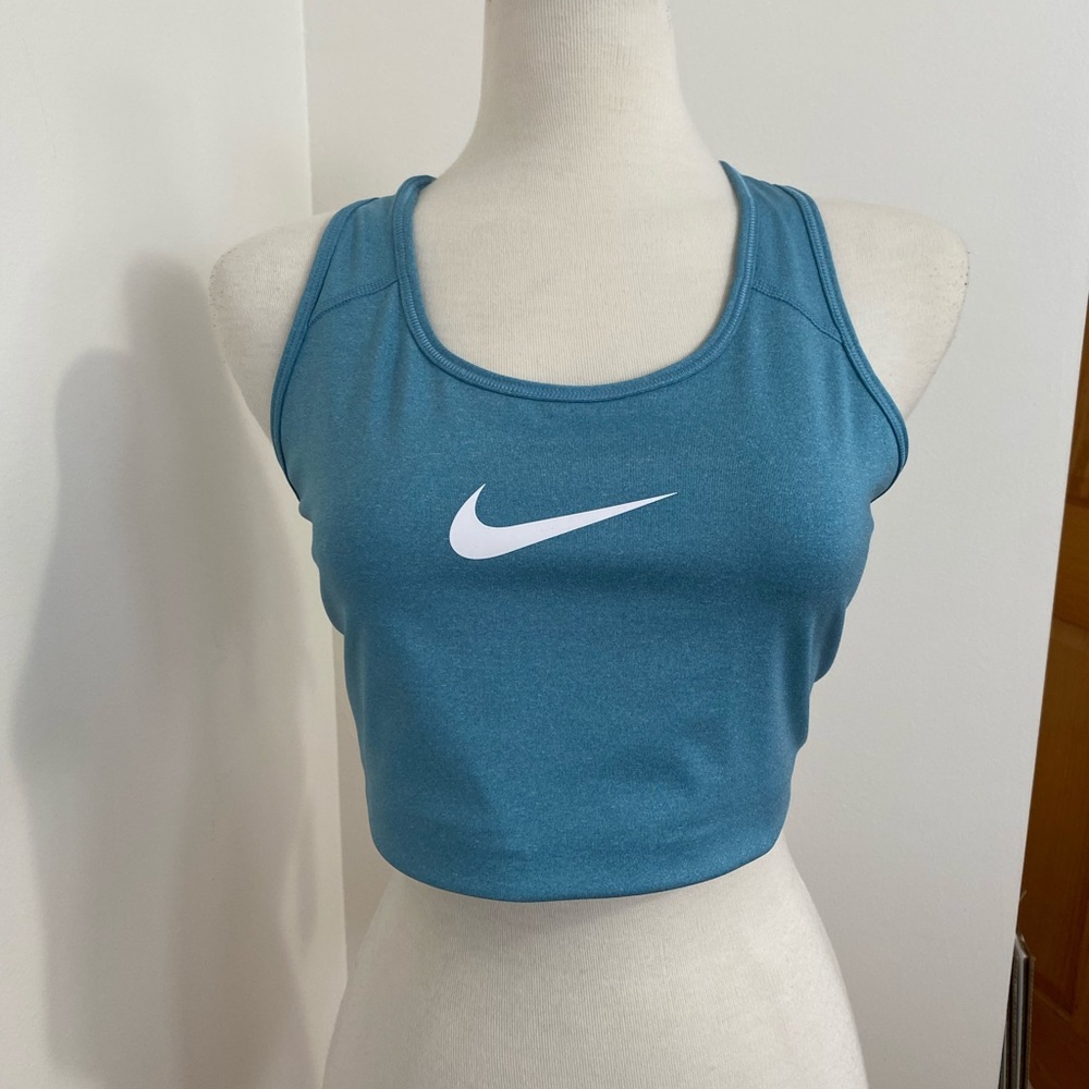 Nike Swoosh Sports Bra